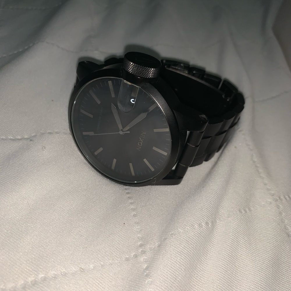 watch - Picture 2 of 5